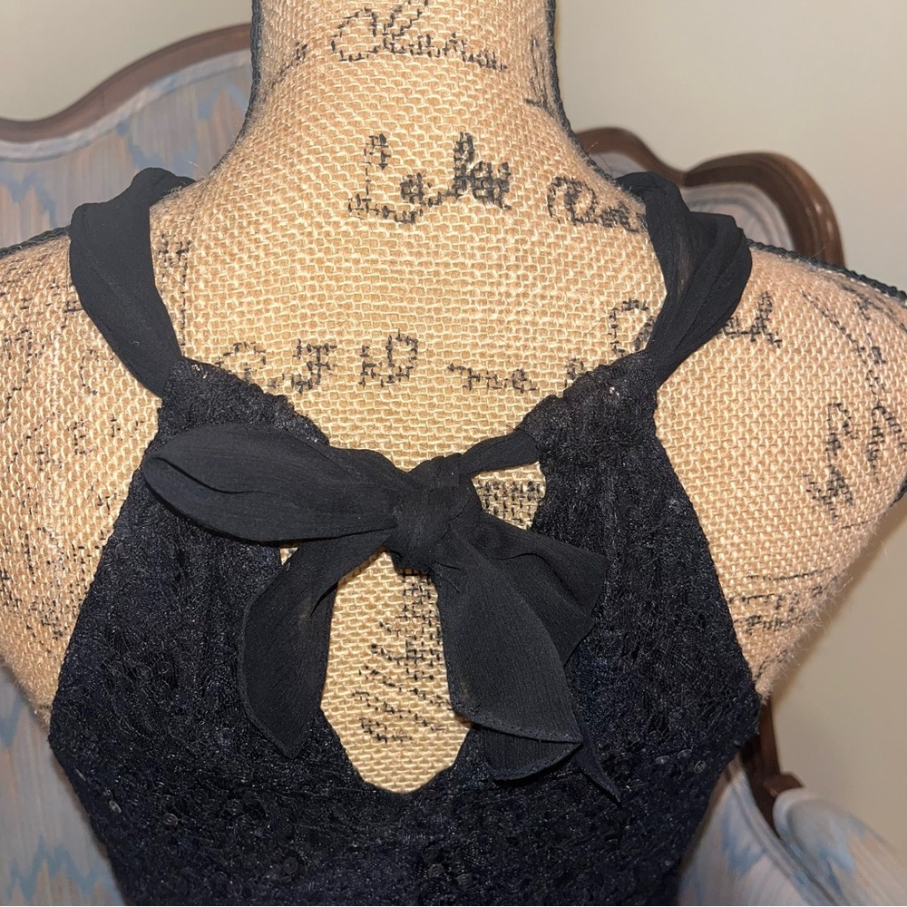 Tahari Dressy Black Sequin Halter top,sheer chiffon mesh straps keyhole tie back - Picture 7 of 11